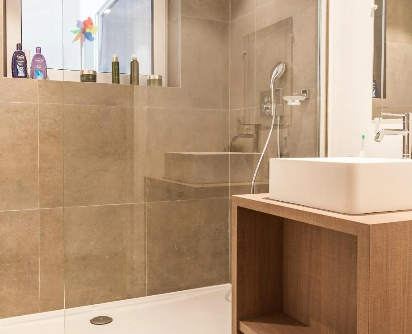 Des Nations 5D Apartment Ostend